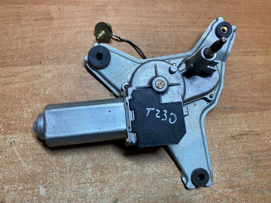 Мотор стеклоочистителя заднього дворніка Тойота Селіка 85130-20780