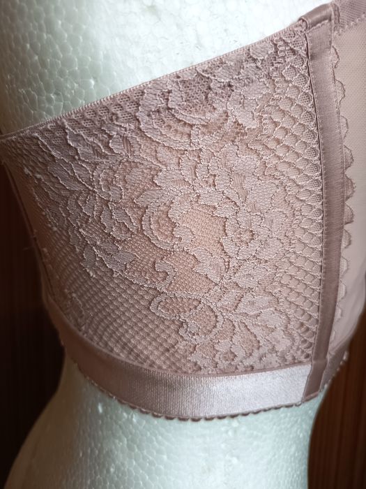 Hunkemöller - różowy przydymiony biustonosz gorsetowy - 80C