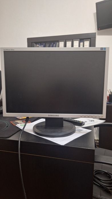 Monitores para pc a trabalhar