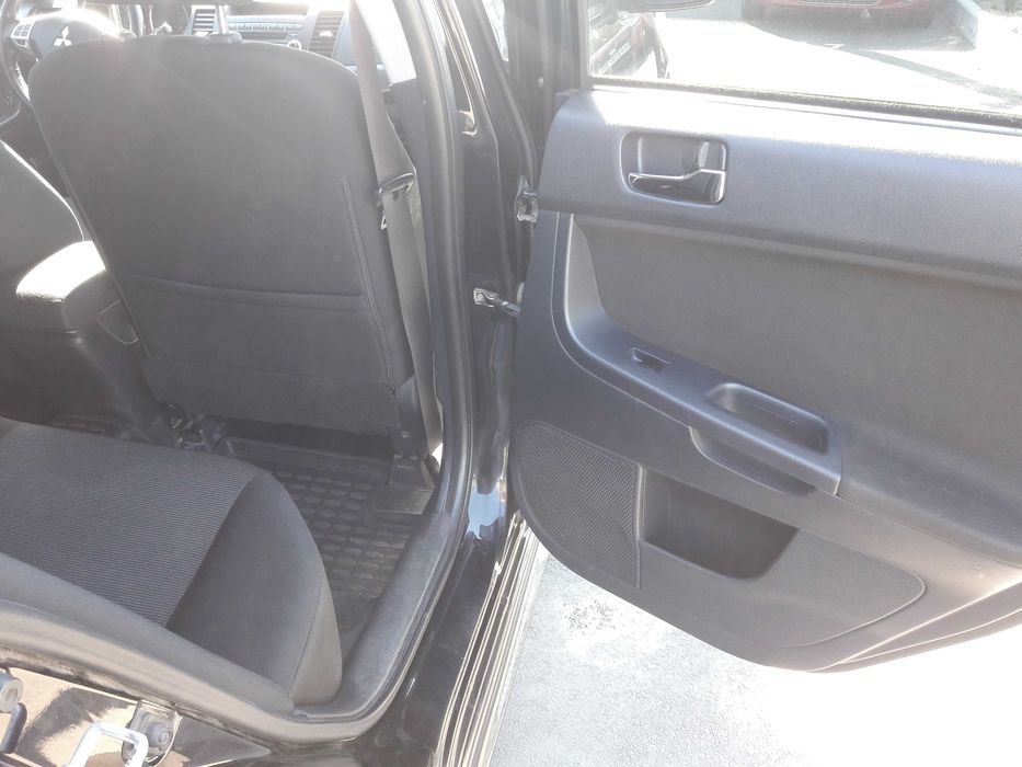 Авто Mitsubishi Lancer 10 2009 X 2.0i CVT (150 к.с.) в гарному стані