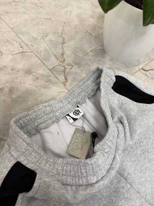 Штани від бренду Mert Ra