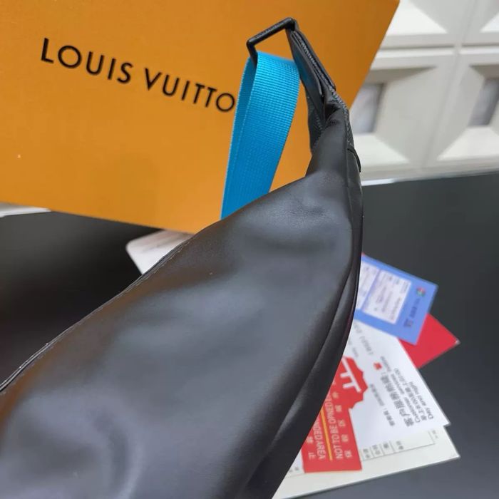 Сумка бананка Louis Vuitton Discovery Bumbag