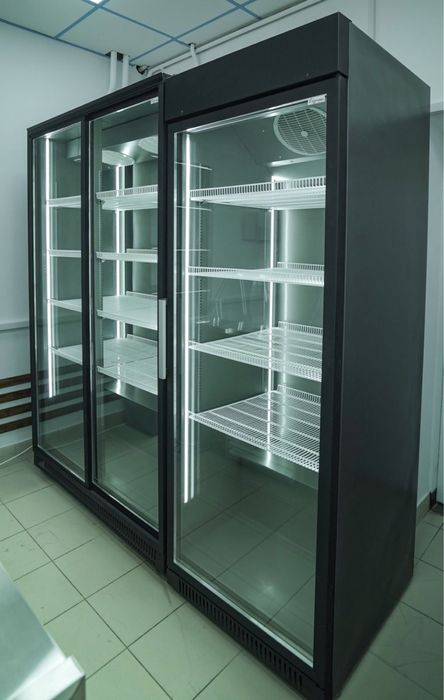 Холодильна вітрина CAPRAIA СUBE бізнес класу гарантія КУБ