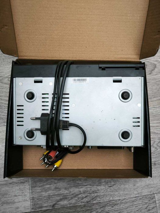 Цифровой спутниковый ресивер Locus LS-4100