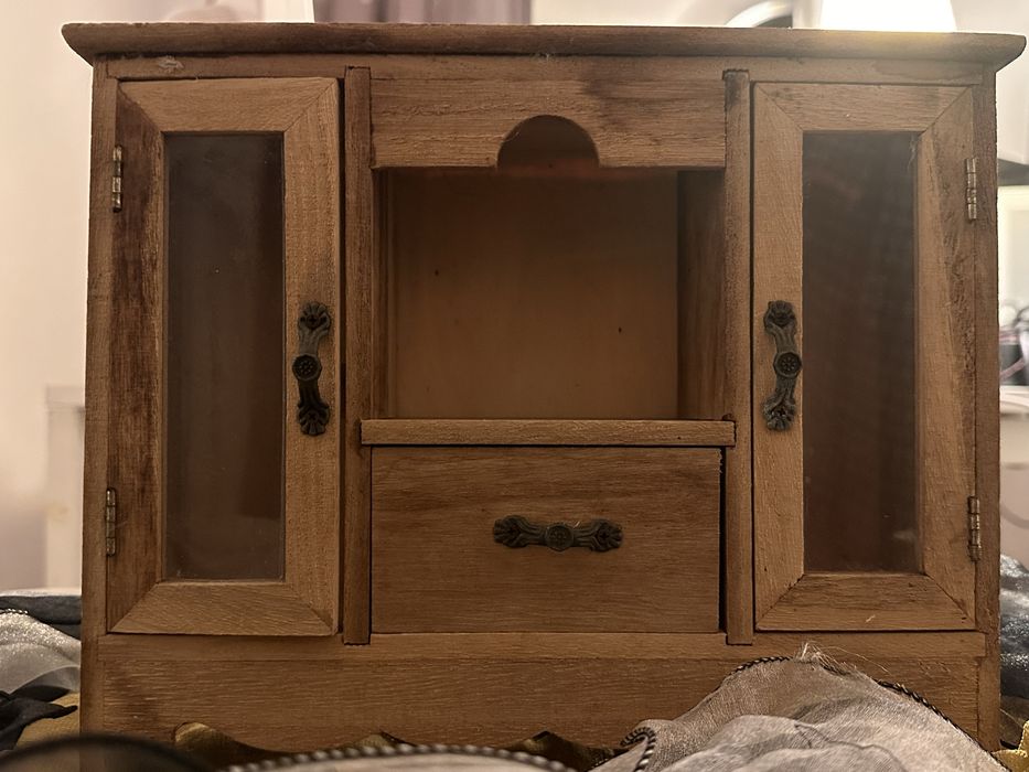 Mini Móvel Organizador de Madeira + Caixa Coração (Bijuteria/Artesanato).