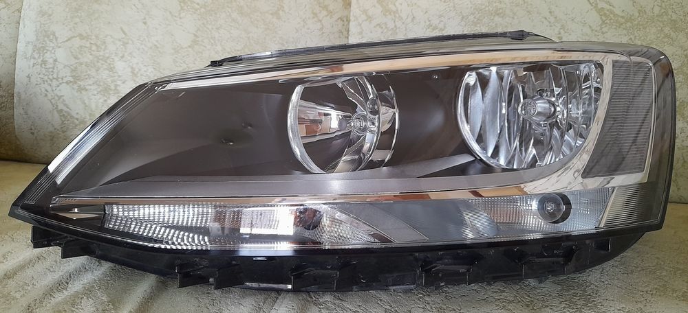 Фари HELLA 5C7.941.005 A 1EL 010395-01 5C7.941.006 A  1EL 010395-02