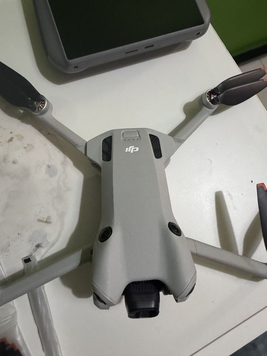 DJI Mini 4 Pro Fly More Combo (DJI RC 2)