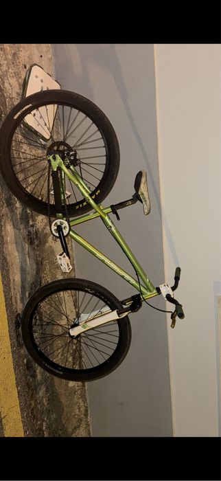 Bicicleta dirt jump