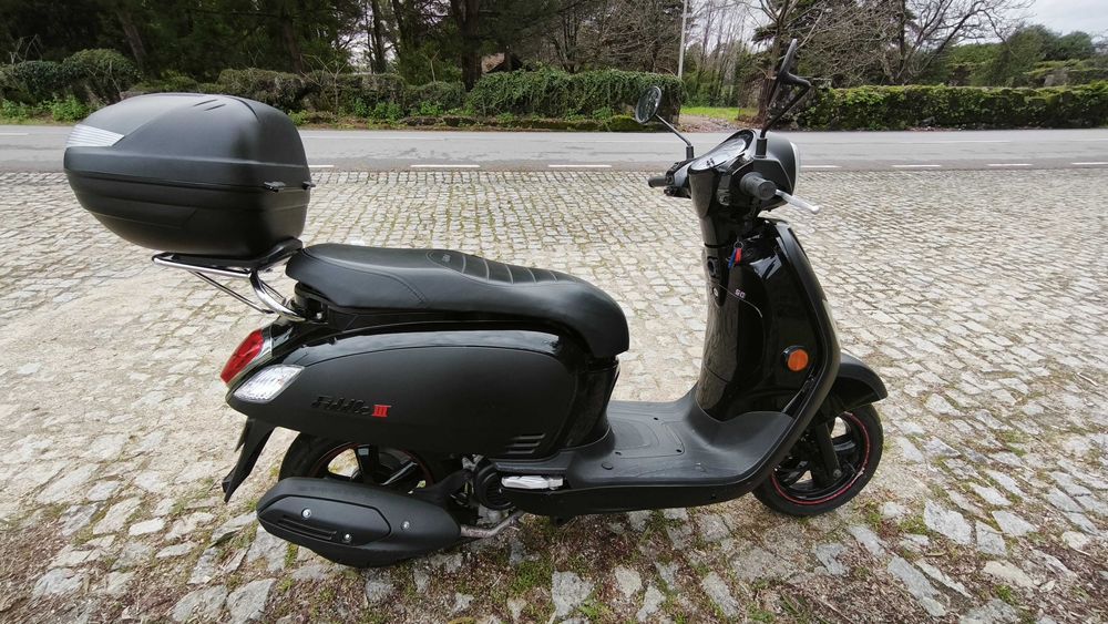 Scooter com poucos kms