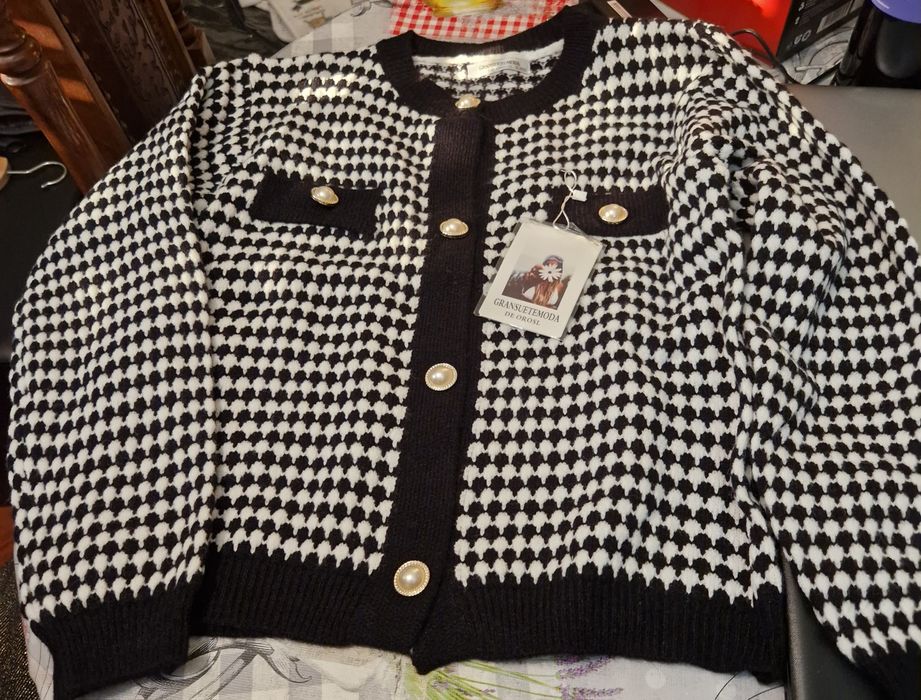 Vendo casacos de malha novos