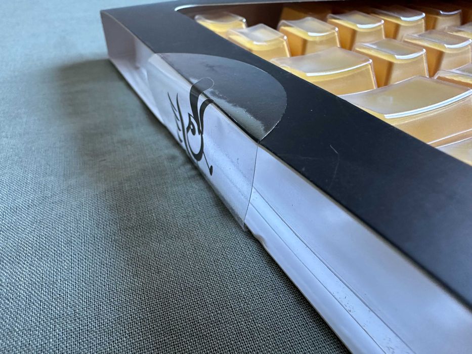 Conjunto de keycaps PBT Doubleshot Ducky ISO-PT amarelo novo e selado