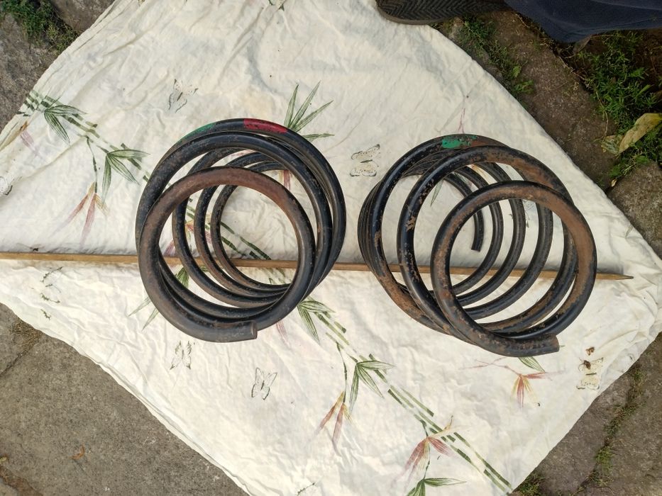 Пружини для автомобіля.