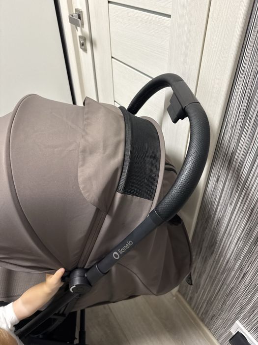 Продам Lionelo Sia