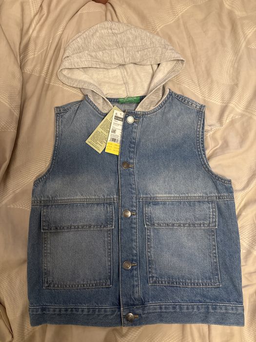 Nowa kamizelka Benetton z cienkiego jeansu