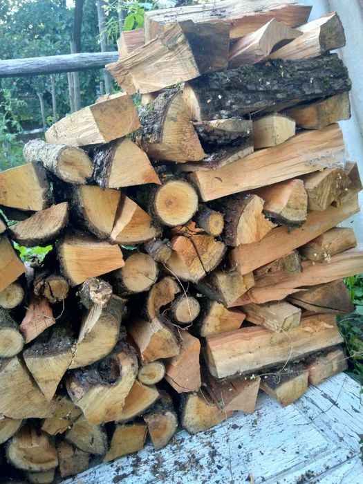 Дрова дубові колоті, кругляк, метровки, доставка