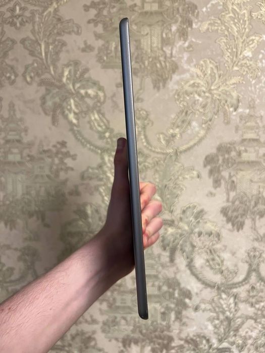 iPad 6 32gb батарея 86%