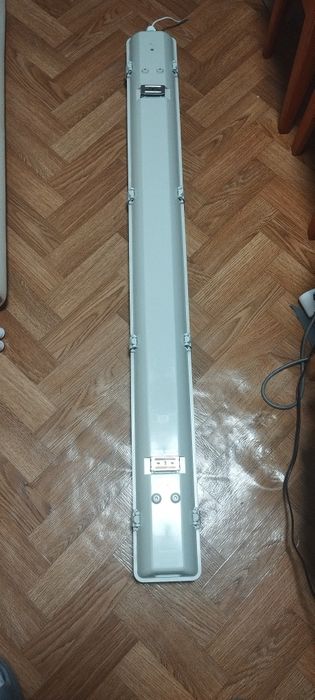 Промислова лампа