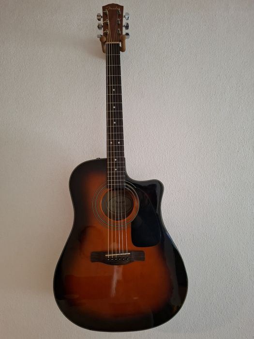 Guitarra Squier Jazzmaster, acustica fender e outras peças