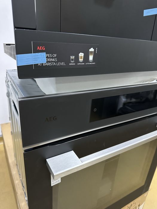 Nowy piekarnik konwekcyjno parowy  AEG TP9SB83FAT BlackMat