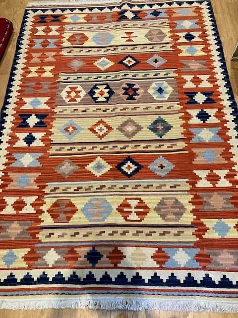Lindo tapete Kilim medidas 1,30 x 1,90
