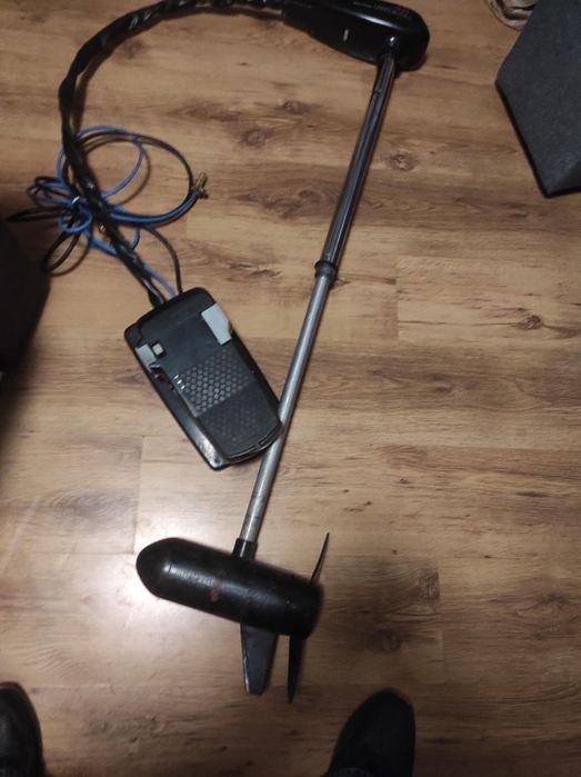 Silnik elektryczny do łódki Motor Guide 40 zaburtowy