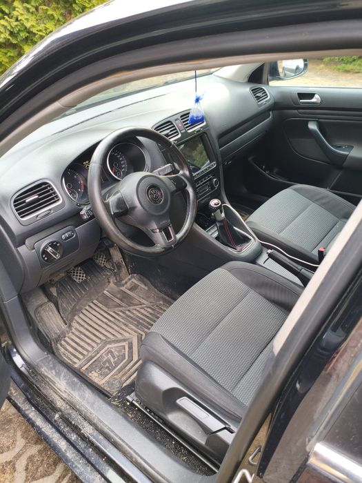 VW Golf 6 kombi 1.2 TSI 105 KM Rok 2012