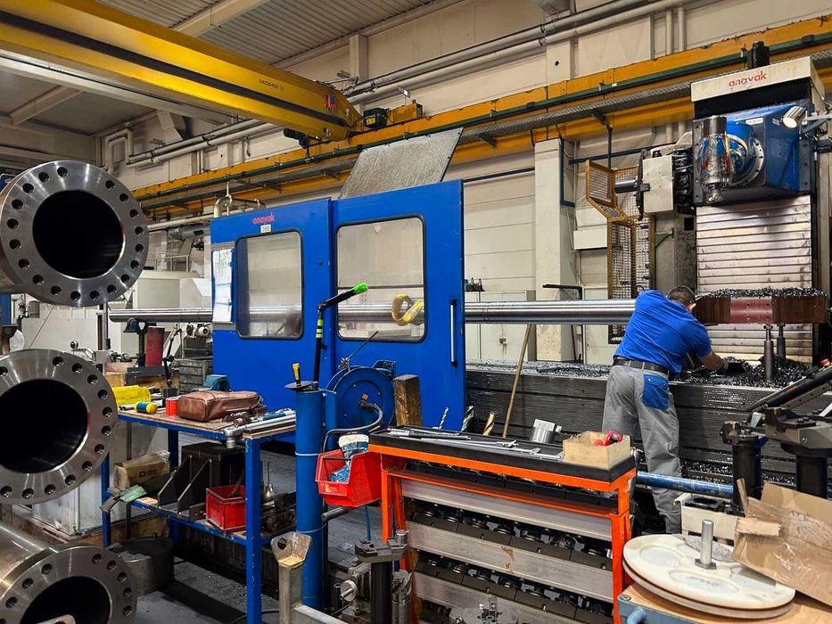 Fresadora CNC ANAYAK Mod HVM 6000 com Heidenhain 530