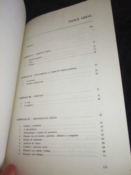 Livro Pitões das Júnias Esboço de Monografia Etnográfica 1ª edição