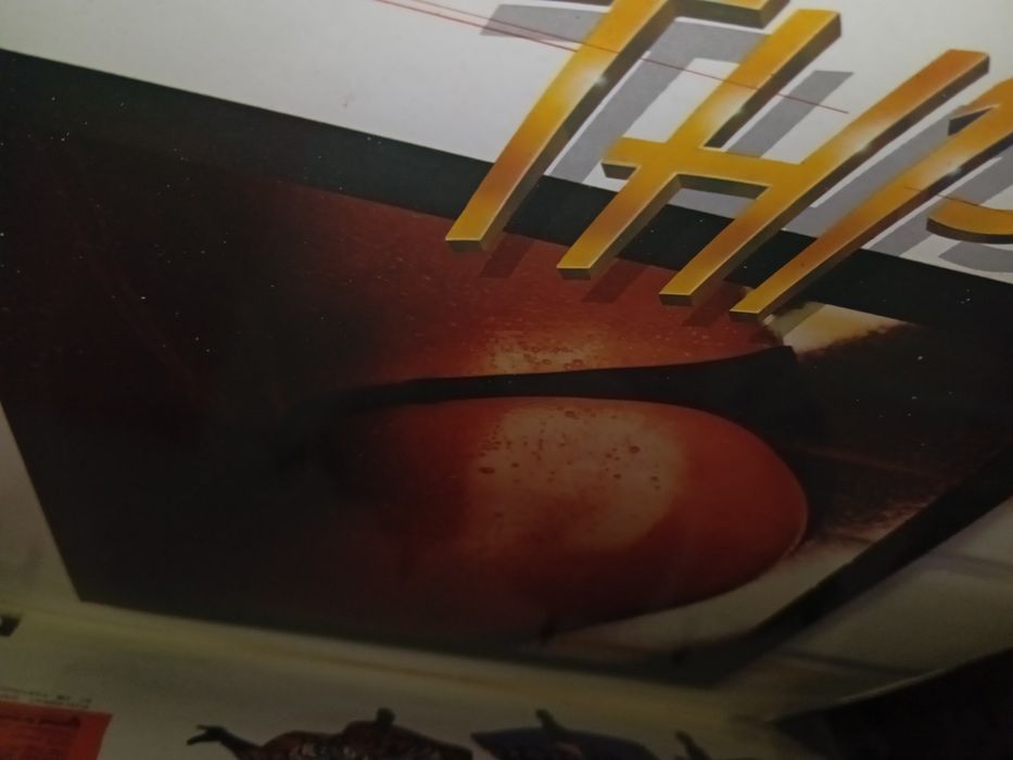 Vários discos vinil vendo tudo junto