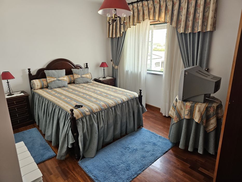 Arrendo T2, na Serra Del Rei