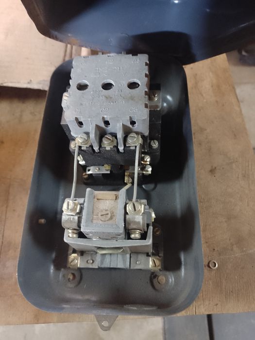 Автоматичні  вимикачі  А3726.  А3722 ВА51-35 магнітні пускателі