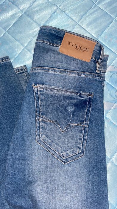 calcas da guess