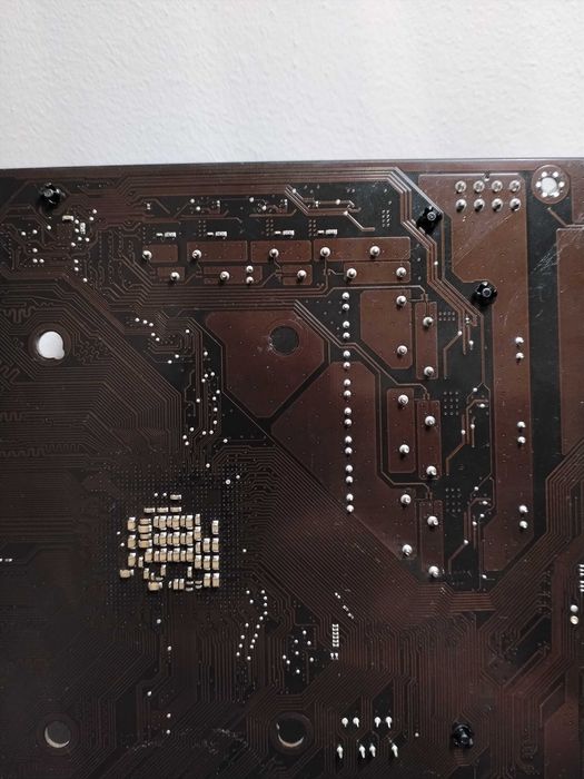 Płyta główna Gigabyte B450 AORUS ELITE AM4 Uszkodzona Do Naprawy