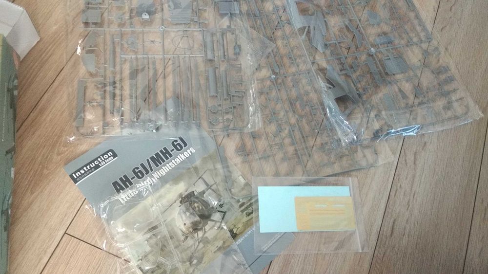 Kitty Hawk 1:35 AH-6j/MH-6J Little Bird Model do sklejania - Nowy