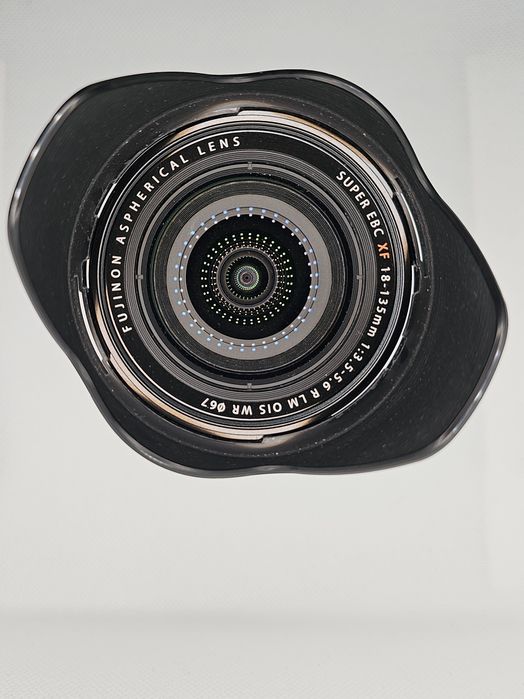 Objectiva Fujifilm XF 18-135mm f/3.5-5.6 R LM OIS WR