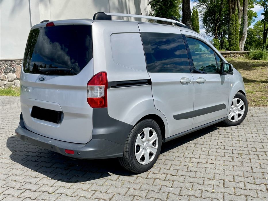 Ford Transit Courier 2014 Rok