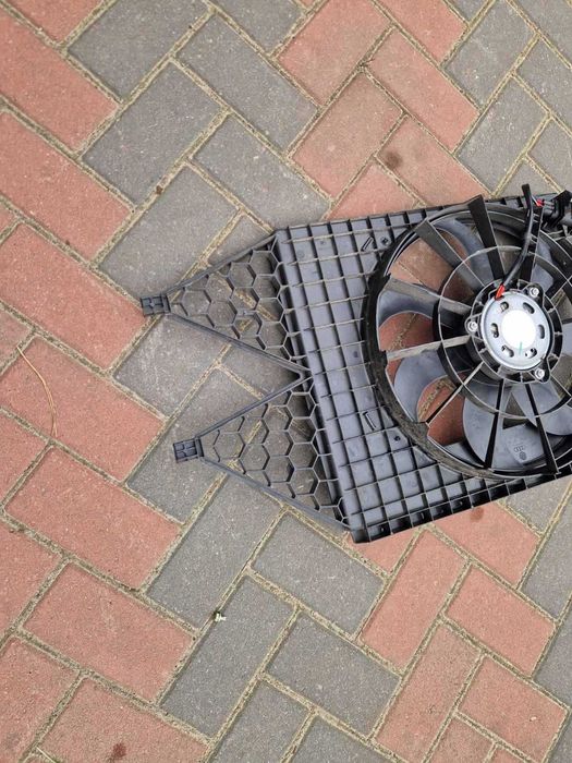 вентилятор охолодження з дифузором фабія румстер шкода 2009-2015