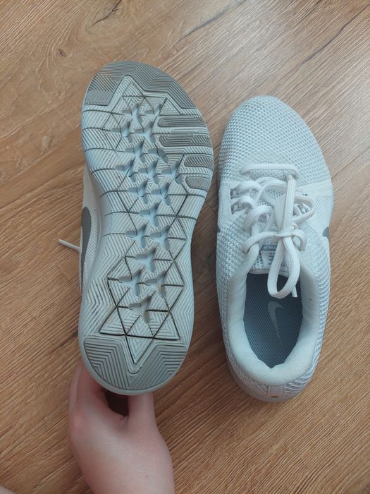 Жіночі кросівки Nike 36 розмір