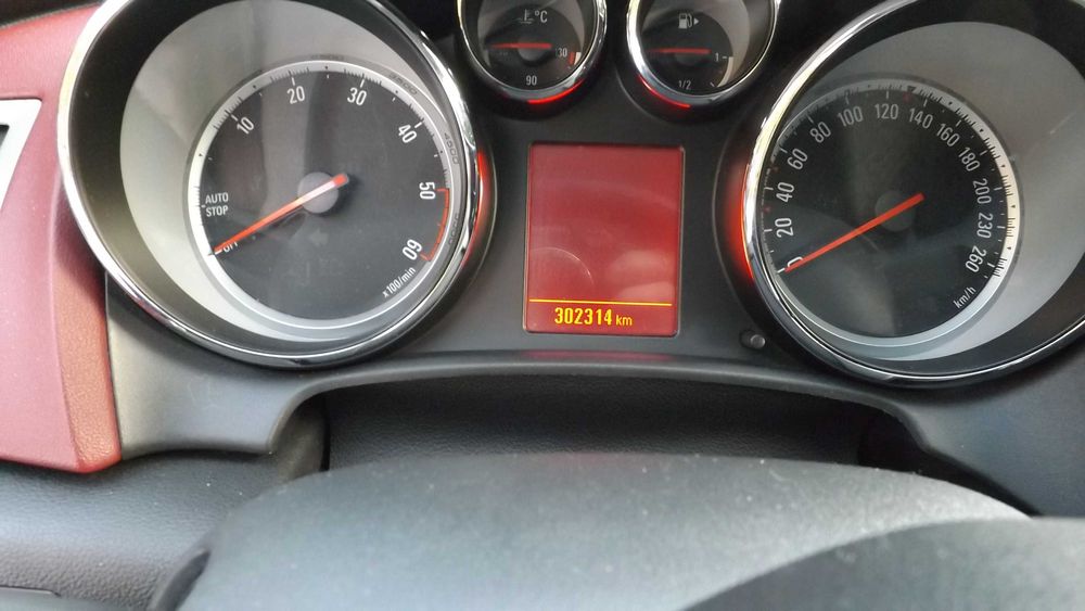 Opel Astra J GTC 2,0 CDTI 165 KM