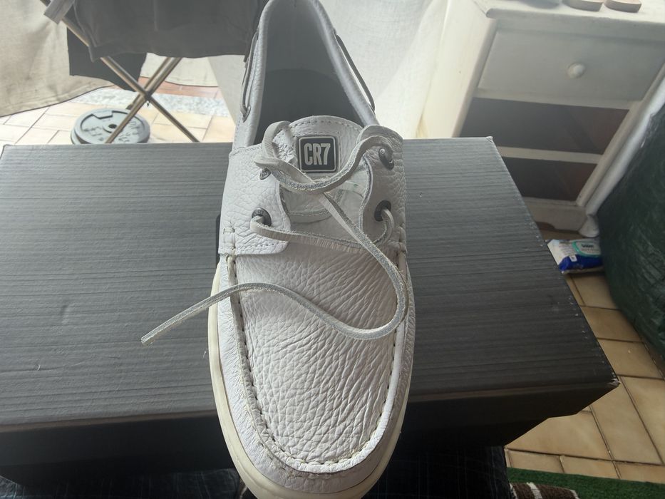 Sapatos de vela marca CR7 novos