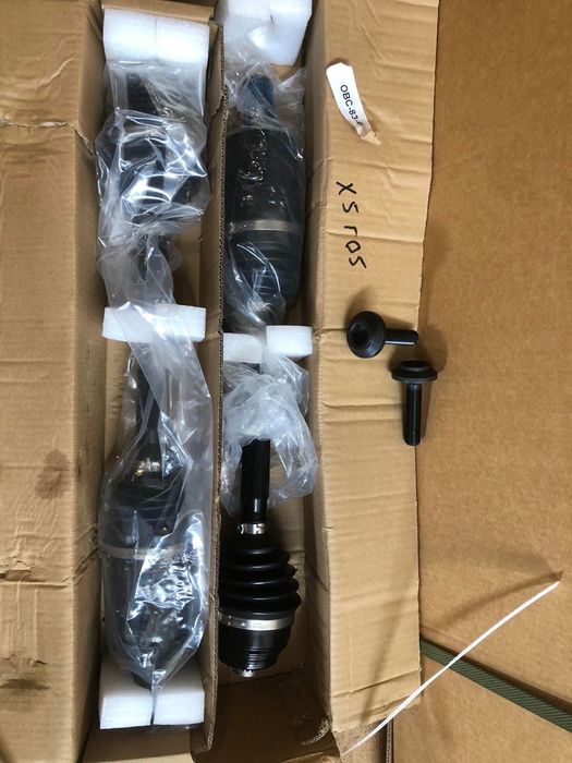 Полуось/привод передний левый BMW X5 G05/X6 G06/X7 G07  31608486201