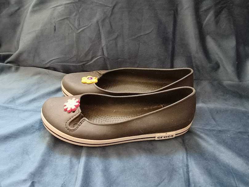 crocs  kryte  w9  40