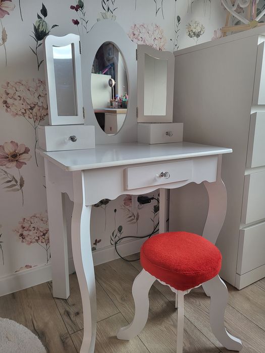 Toaletka kinderplay dla dziewczynki