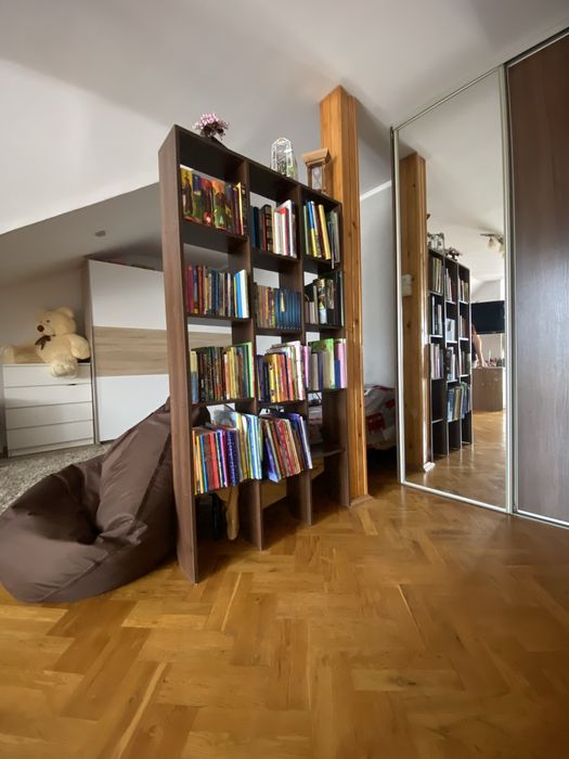 Продається БЕЗ КОМІСІЇ ДЛЯ ПОКУПЦЯ 2-х кімнатна квартира на Дружбі!