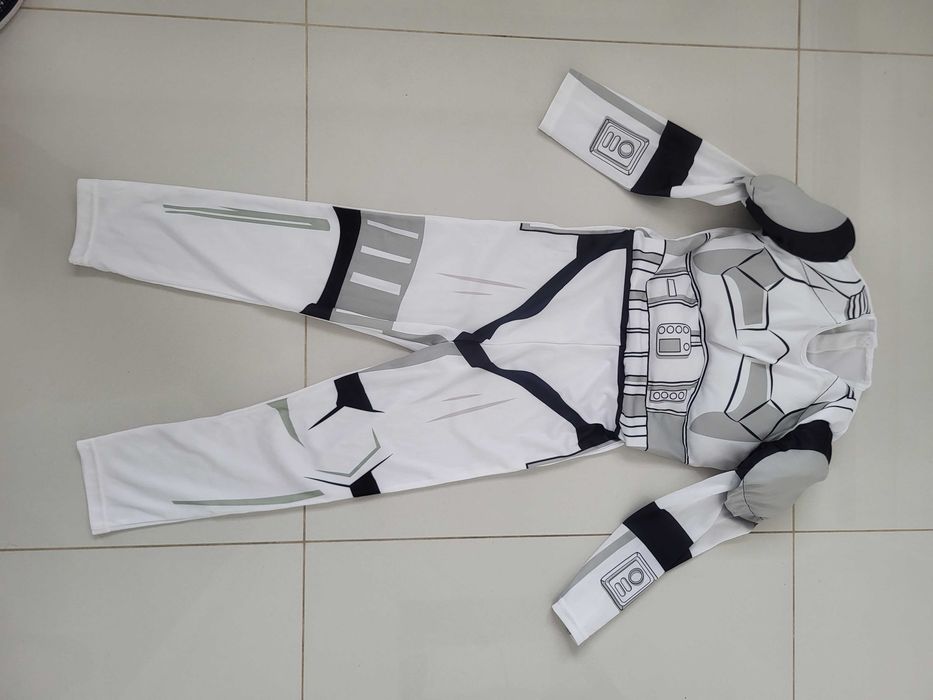 Strój karnawałowy, przebranie Szturmowiec Star Wars, 4-5 lat, 104-110
