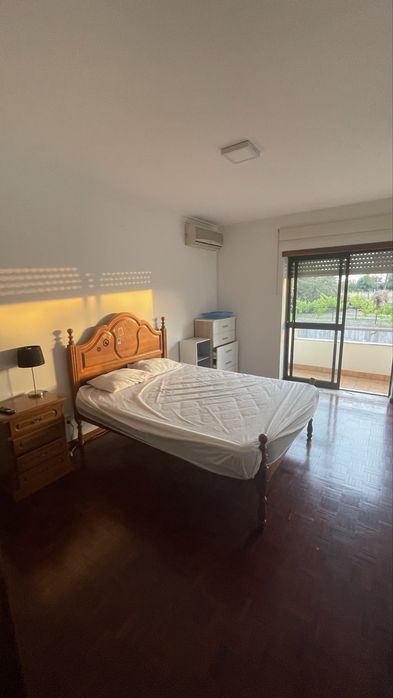 Apartamento T2 - São Martinho do Bispo