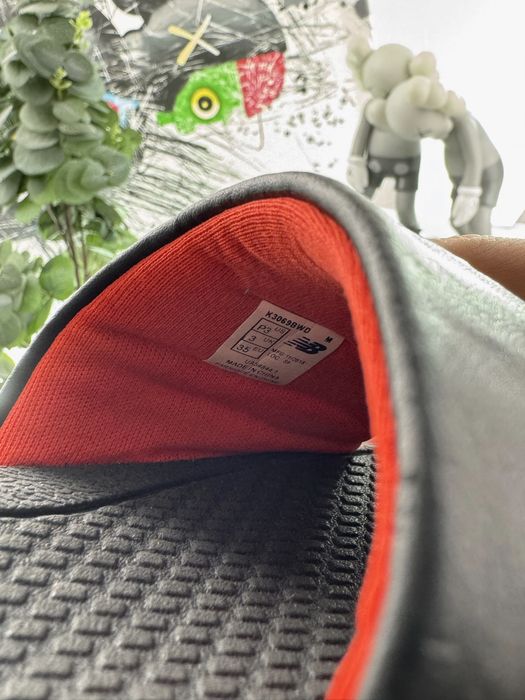 Тапочки шльопки New Balance 35 розмір Е15044