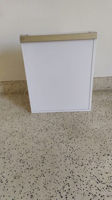 Vendo accesorios para consultório médico