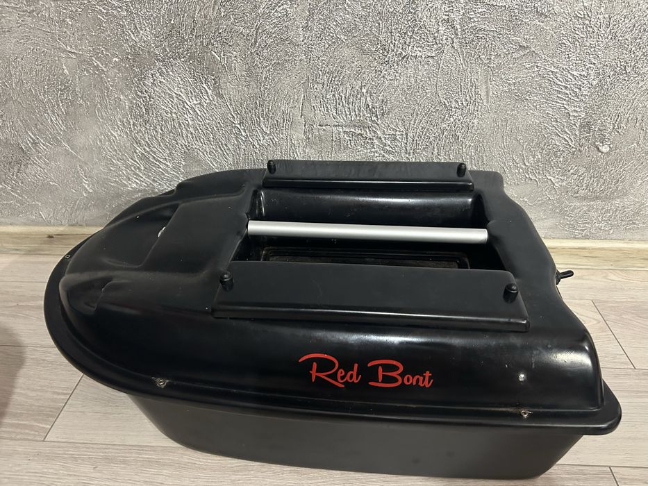 Łódka zanętowa RedBoat super stan