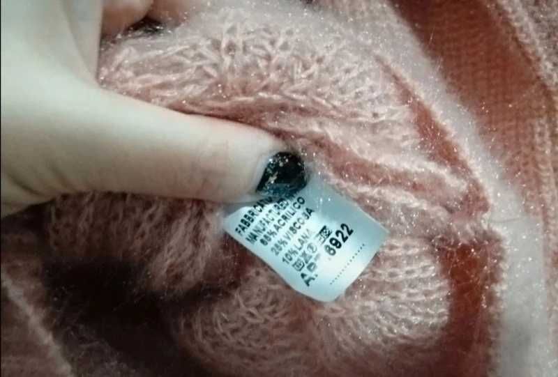 Sweter moherkowy pudrowy róż w serek wzory s m L